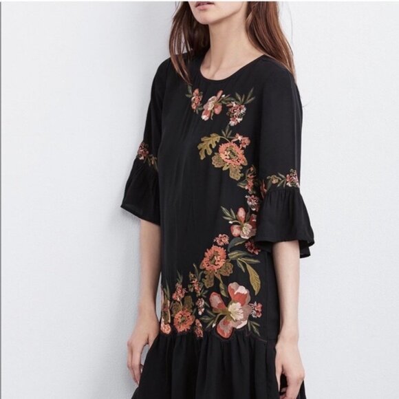 Velvet by Graham and Spencer Floral Embroidered Bell Sleeve Dress Black - Picture 3 of 9